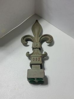 Cast Iron Fleur-de-Lis Fence Post Finial