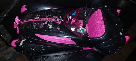 Monster High car