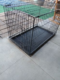 2 Pet Kennels 1 LG 1 Med $50 both