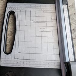 Fiskars Rotary Paper Trimmer 

