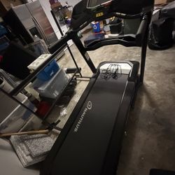 Nautilus T618 Treadmill For Sale 
