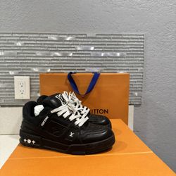 Louis Vuitton Men Sneakers