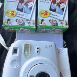 Insta Polaroid Camera With 2 Packs Of 2 Ok Film