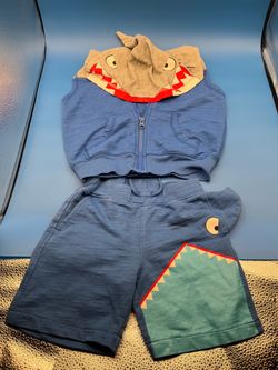 Okie Dokie boys 4T 2PC Shark hoodie & shorts set