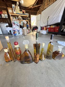 Decorative bottles, wine bottle, oil bottle decor