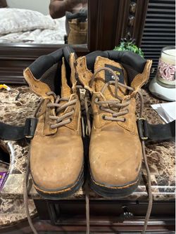 Cougar paws   Size 9