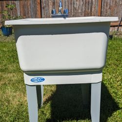 Mustee Utilatub W23",× L25"×H33"Laundry Combo Hot And Cold Faucet 