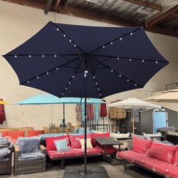 New in box 10' Cantilever Umbrella Offset Patio w/ Solar LED Lights and spot light (weights not included)