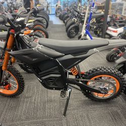 CEMOTO Dirtbike 2000W/48V Electric Dirt Bike.