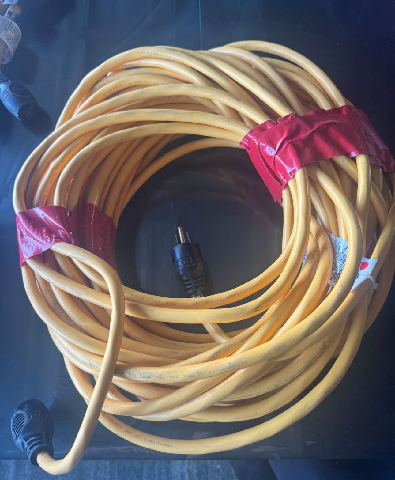 100ft Extension Cord 
