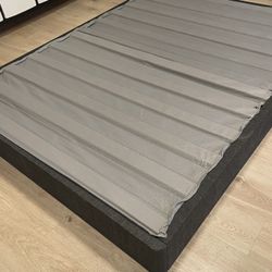 Casper “The Foundation” Queen Box Spring