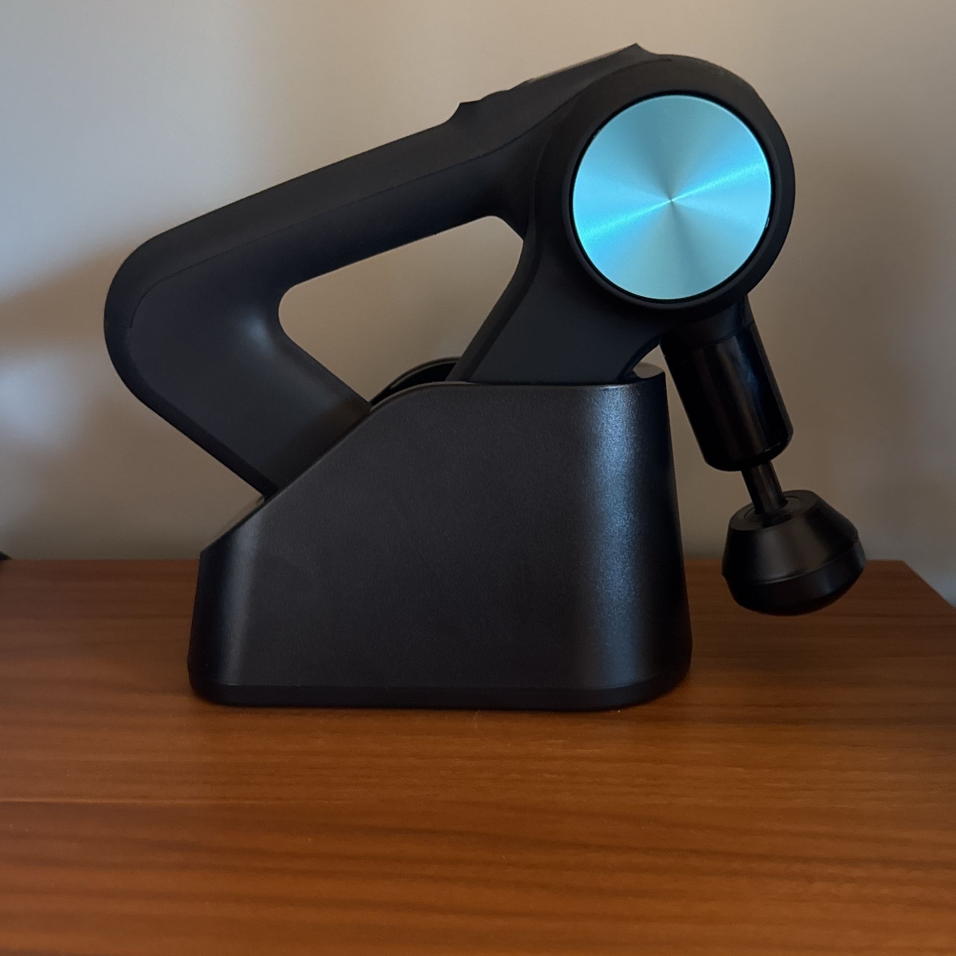 Theragun PRO Plus with Charging Stand