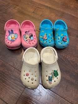 Toddler shoes size 9c