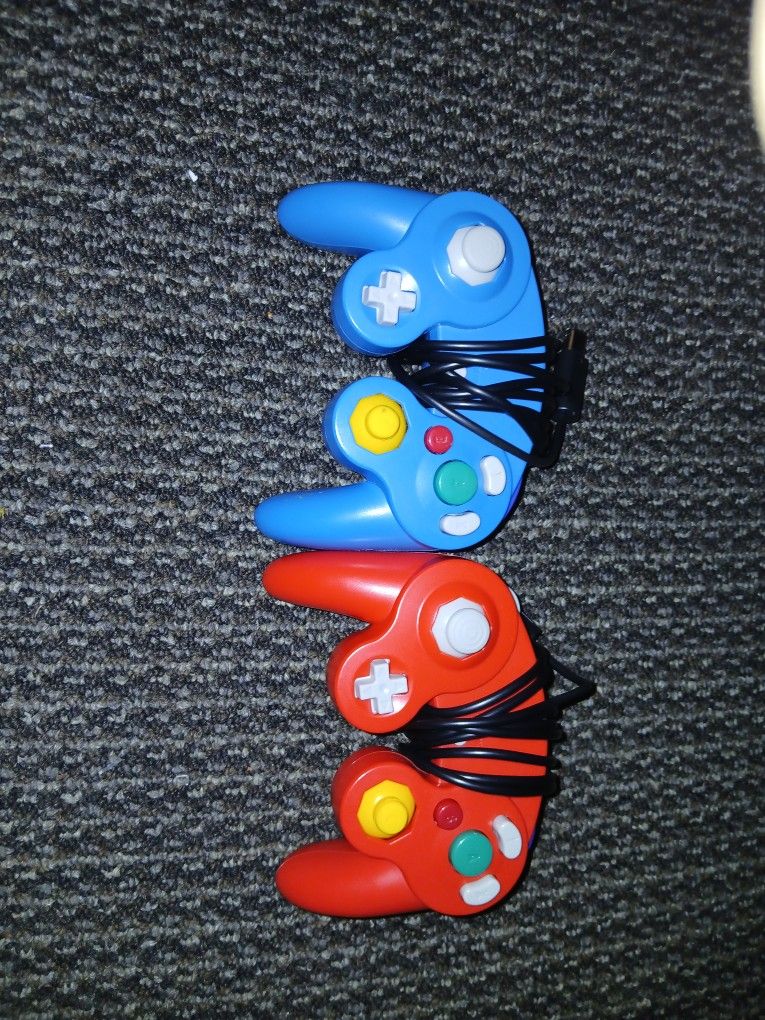 GameCube Controllers