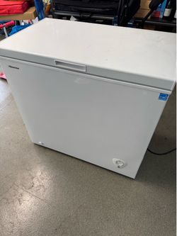 Hisense FE703 7.0 Cu.Ft. Chest freezer