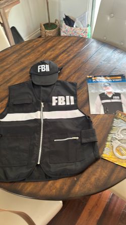 FBI Halloween costume
