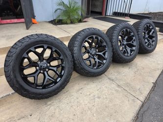 20" CHEVY rims w/ 33" BfGoodrich Tires
