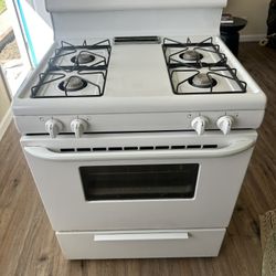 Frigidaire Stove
