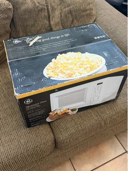 GE turnable microwave oven