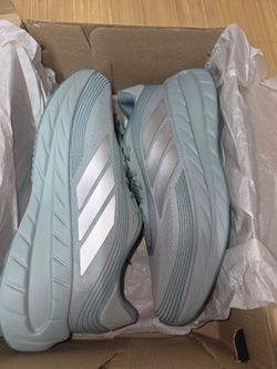 Brand new never wore size womens 9 running shoes Adidas adipure swift ..