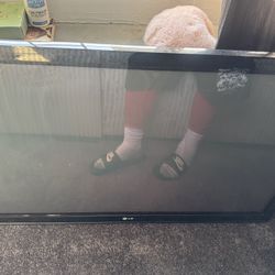 2 47 IMINCH LG TVS  EXCELLENT CONDITION 