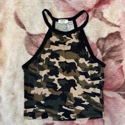 Heart & Hips Camo Halter Crop Top - Size M