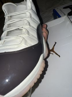 Jordan 11 Retro Neapolitan 