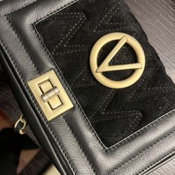 Authentic Valentino Shoulder Bag – Black & Gold – Excellent Condition 
