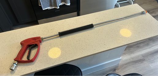 Pressure washer gun