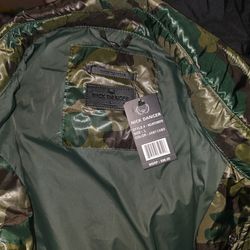 Mens large camouflage jacket