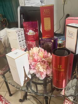 Women’s perfume lot 13 full size bottles