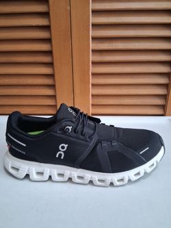 On Cloud 6 Women's Running Shoe * Size: 9