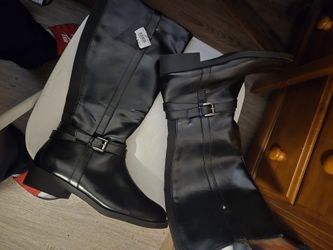 Womens Black Leather Boots (Size 8 1/2)