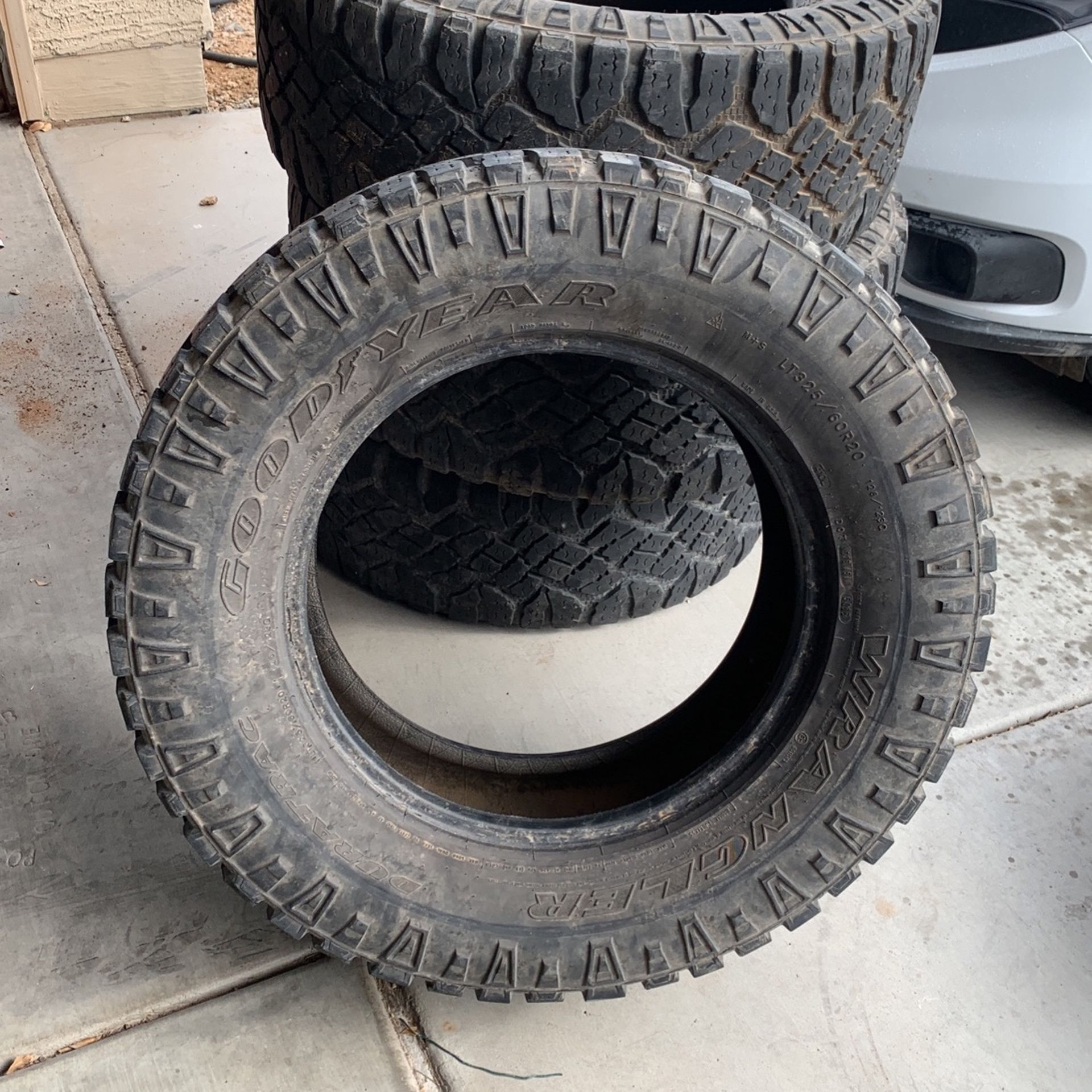Set Of 4 Goodyear Wranglers 325 60 R20 Used 35x20 35s for Sale in ...