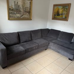 Sofá Seccional / Ashley FURNITURE 