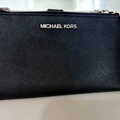 Micheal Kors Wallet