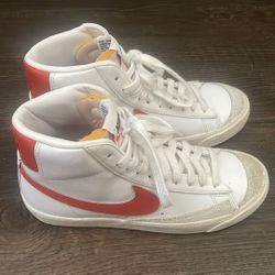 Nike Shoes Size US Women’s 7.5