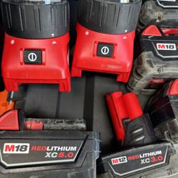 Milwaukee Batteries / Light 
