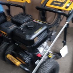 DEWALT
4400 PSI 4.0 GPM Cold Water Gas Pressure Washer