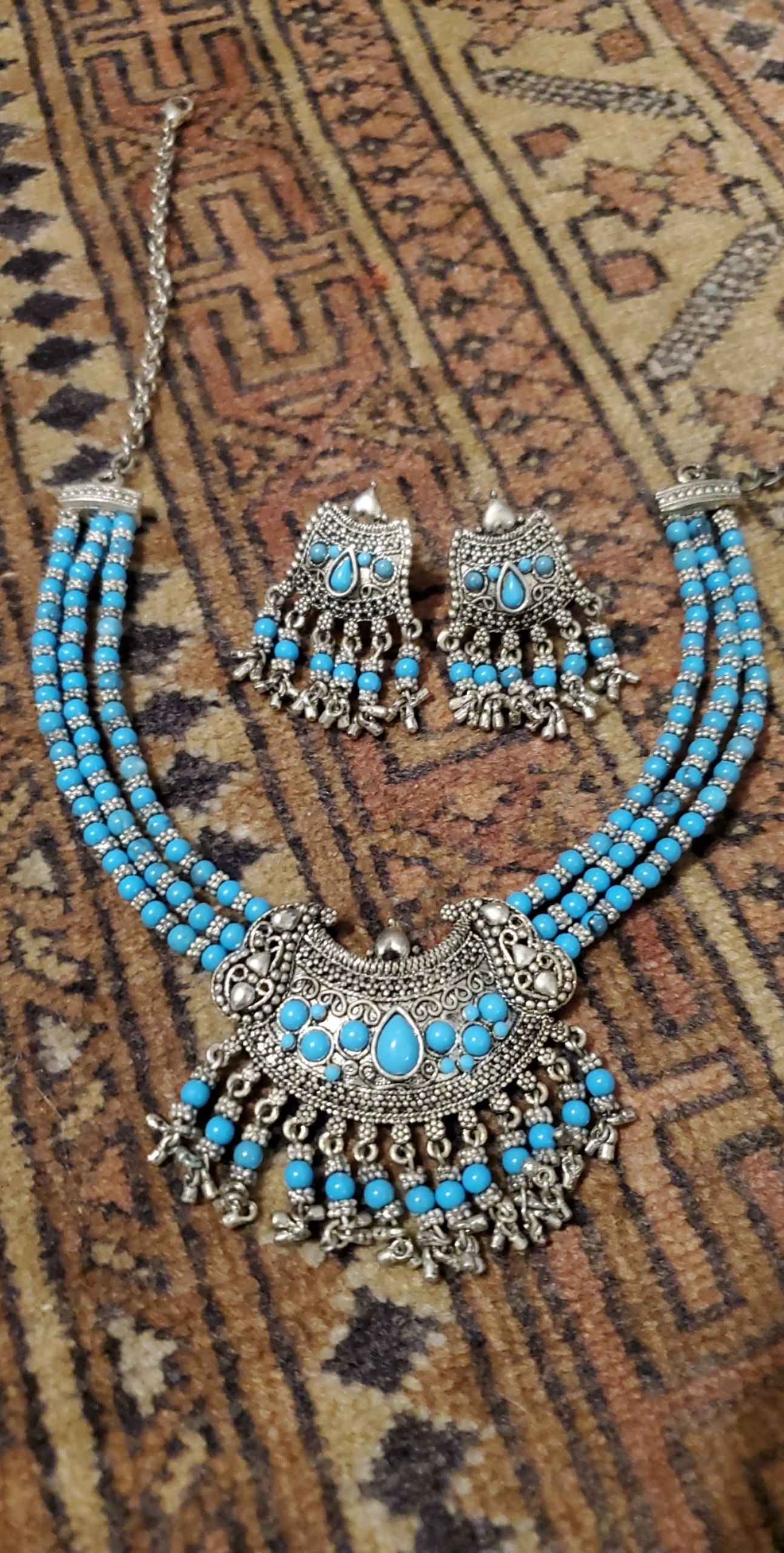 Gorgeous ethnic Turquoise choker and earring set