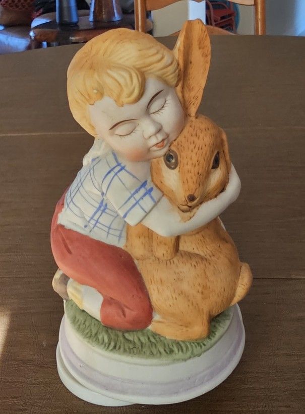 Easter Bunny Musical Figurine, Ceramic, Winds Up From Bottom, Home Decor Rare