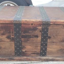 Vintage Antique Chest Trunk Box Real Wood