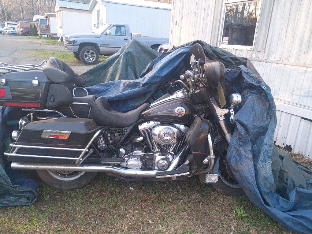 2002 Ultra Classic Harley For Trade