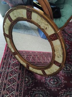 Round Wall mirror some chipping pickup only cash