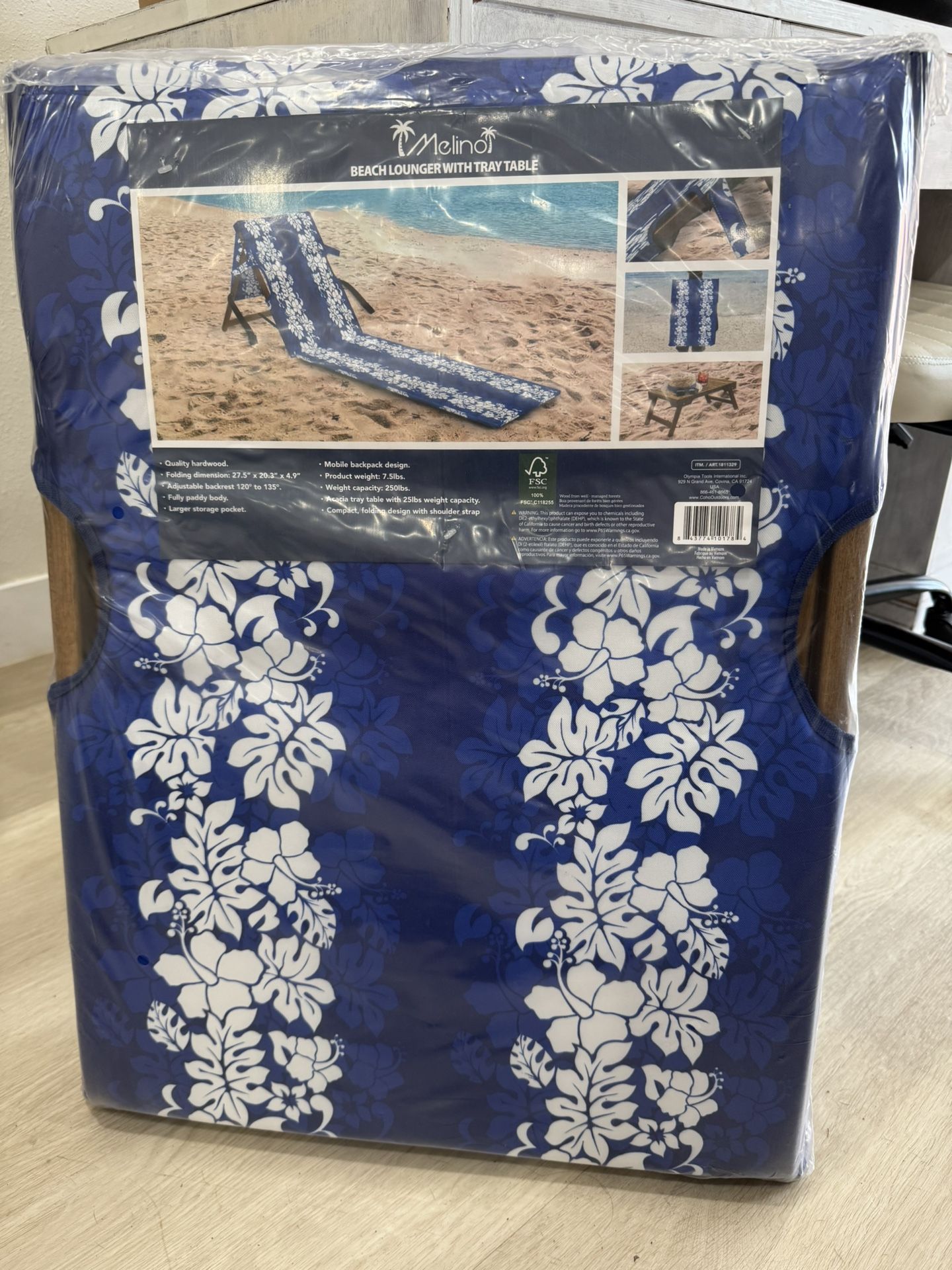 Melino Beach Lounger With Tray Table