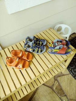 Very clean Crocs Nino/ paw petrol/ Disney mickey