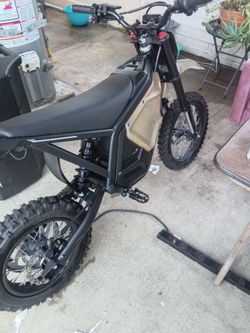 Talaria dirt and street electrical bike