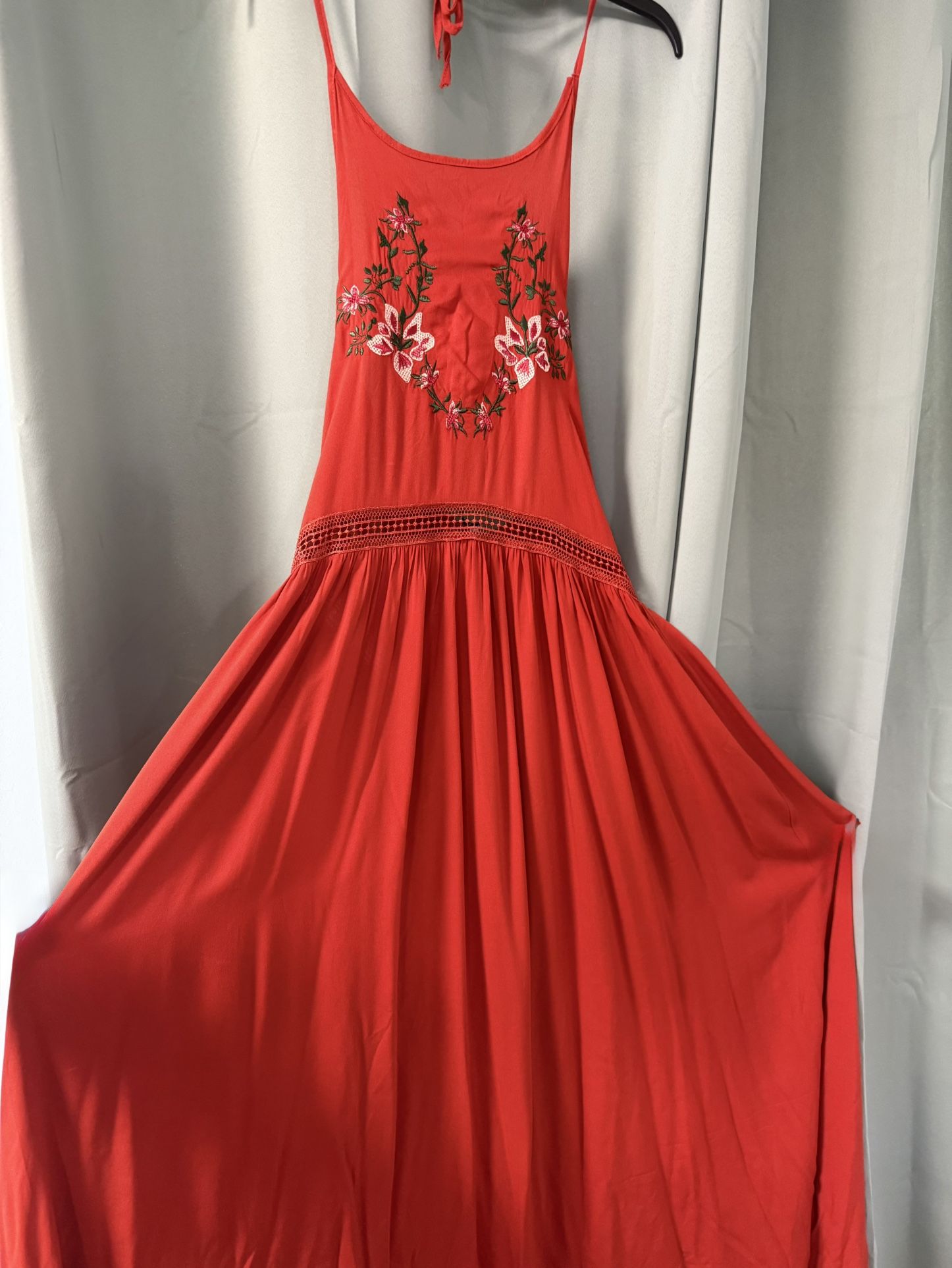 New Red Maxi dress. Open back size M Turkish brand