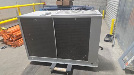 Like New Condenser Unit 7 HP Med. Temp.