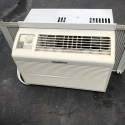 Very Good Condition Goldstar Air Conditioner 
